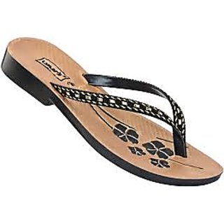 lunar's chappal price list