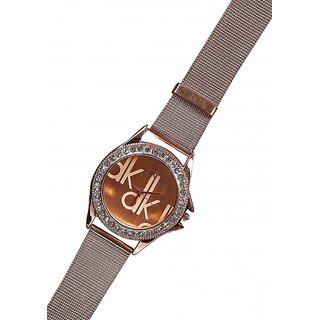 Women Gloden Dk Metal Fancy Wadding party Girls Watches