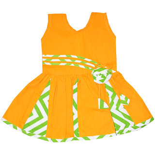 Dakshan Collections Self Design Cotton Frocks Girls