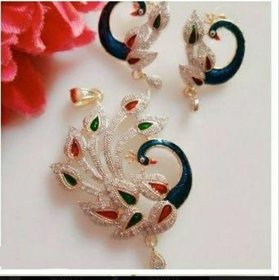 Hetprit peacock design pendent set with chain for women