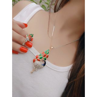 Hetprit peacock design pendent set with chain for women
