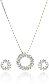 Hetprit Brass Gold Plated Pendent Set For Woman