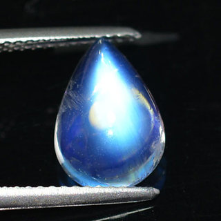 Natural 9.25 Carat IGI Lab Certified Blue Moonstone Stone by Ceylonmine