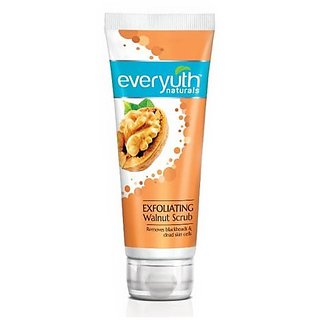 Everyuth Hydrating  Exfoliating Walnut Apricot Scrub 25 g