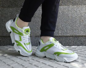 Shoeson Mens White Lace-up Sneakers