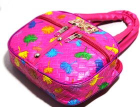 Trendy Ladies Hand Bags Pattern 23