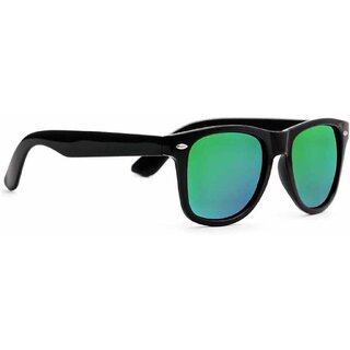 29K Green Gradient Wayferer Sunglasses