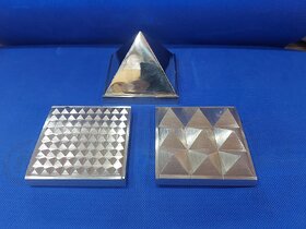VSP VASTU SAMADHAN - 206 - BRASS PYRAMID SET ( ONE X NINE X EIGHTY ONE )  THREE LAYER - ( 3 Inch ) ( 750 Gram )