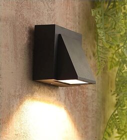 Lumogen 3 watt Half K-Shape Up or Down Outdoor LED Wall Light WL01