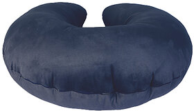 Flipon Nurshing Pillow The Action of Feeding a Baby With Milk From the Mother 5 Different Uses 9 Month warrenty