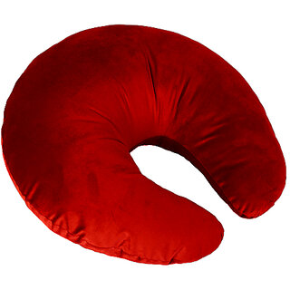 Flipon Nurshing Pillow The Action of Feeding a Baby With Milk From the Mother 5 Different Uses 9 Month warrenty