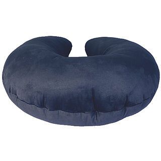 Flipon Nurshing Pillow The Action of Feeding a Baby With Milk From the Mother 5 Different Uses 9 Month warrenty