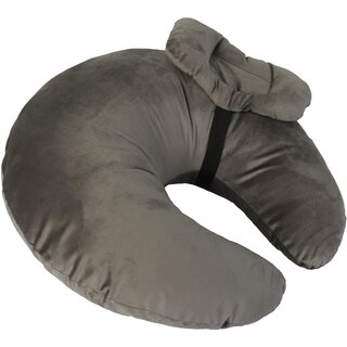 Flipon Nurshing Pillow The Action of Feeding a Baby With Milk From the Mother 5 Different Uses 9 Month warrenty