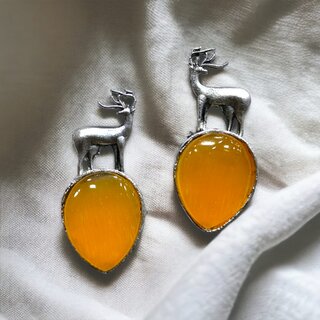 Blythe DIVA Oxidised Silver Deer Stud Earrings with Monalisa Stone