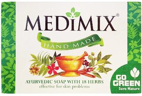 Medimix Classic Ayurved Bathing Soap with 18 Herbs (75gm)
