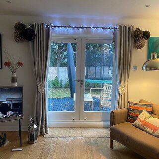 Onlinecraft Macrame Curtain Tieback Minimalist Leaf Feather, Curtain Holder, Holdback, Wraparound Modern Window Treatmen