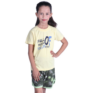 Kid Kupboard Cotton Girls T-Shirt and Short Set, Multicolor, Half-Sleeves, 8-9 Years KIDS6704