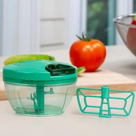 450 ML String Chopper for Kitchen Â Manual Chopper for Vegetable, Onion, Garlic Cutter Â 3 Blades Â 1 Plastic Whisker