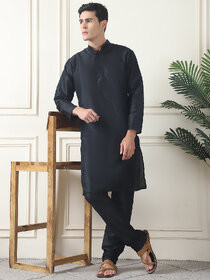 Men's Banarasi Dupion Silk Solid Kurta