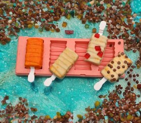 Ice cream cakesicle moulding Tray 4 Cavity mould square shape plastic popsicle tray with 4 white plastic icestick pack o