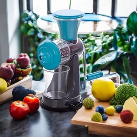 2 in 1 mini Hand manual fruit juicer, blue, plastic, steel handle, a plastic glass, pack of 1, fruits and vegetables