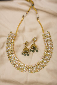 Antique Jadau White Stone Studded Necklace Set