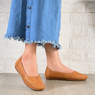 DND Womens Bellies - (Tan) Stylish & Comfortable Casual Shoes