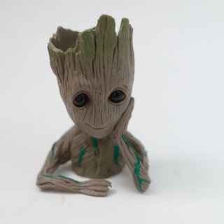 Groot Thinking - Desktop planter/ pen stand