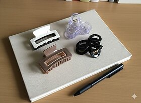 Pack of 4 Hair Claw Clips - Assorted Colors (Color May Vary)