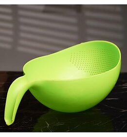 Plastic Rice Bowl & Food Strainer - Thick Drain Basket with Handle for Kitchen Use (Random Color)