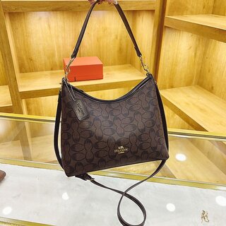 Laurel Hobo Bag: Versatile Crossbody with Dual Straps & Spacious Design (White)