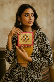 Brown Premium Jute Hand-Held Bag For Women