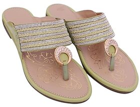 Wellmax Womens Green Traditional Ethnic Design Kohlapuri Flat Sandals