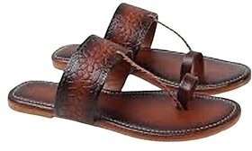 Wellmax Womens Black Traditional Ethnic Design Kohlapuri Flat Sandals