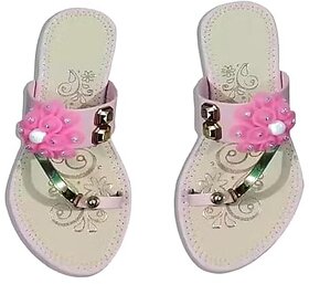 Wellmax Womens Pink Traditional Ethnic Design Flat Sandals with Heart Design