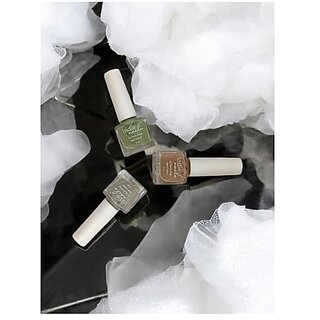 Nail Polish Set for Women | Long-Lasting High Shine Nail Paint Combo | Vegan and Cruelty-Free | 3 Bright Vibrant Shades | Quick Dry Nail Polish Set (Urban Jungle Pack of 3)