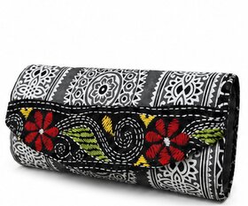 Cotton clutch for women