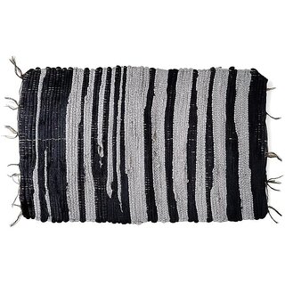 Handcrafted Cotton Striped Rug, Black and Grey, 65x40 cm, Washable Floor Mat with Tassel, Living Room and Bedroom